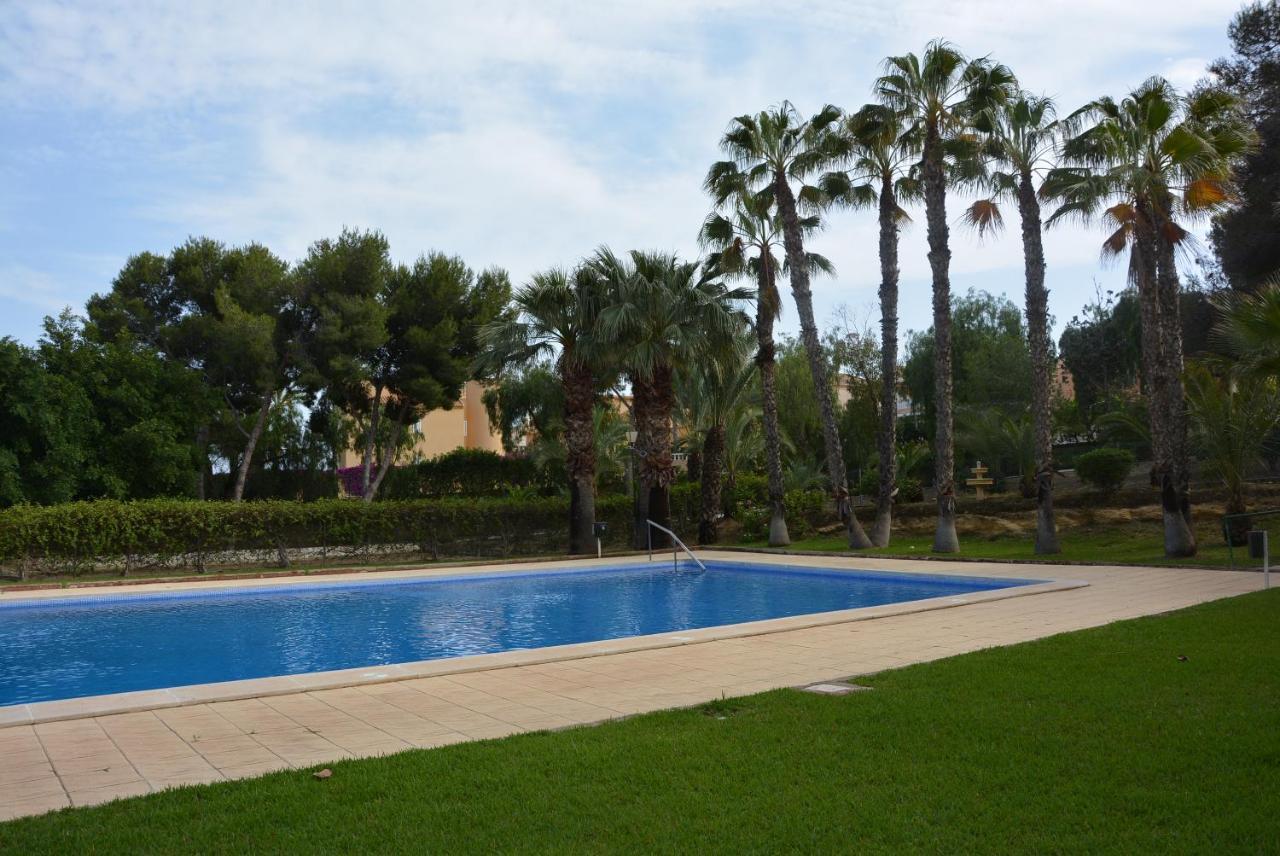Hébergement de vacances Palmeras, Piscina, Campo De Futbol Y Jardin Privados *
