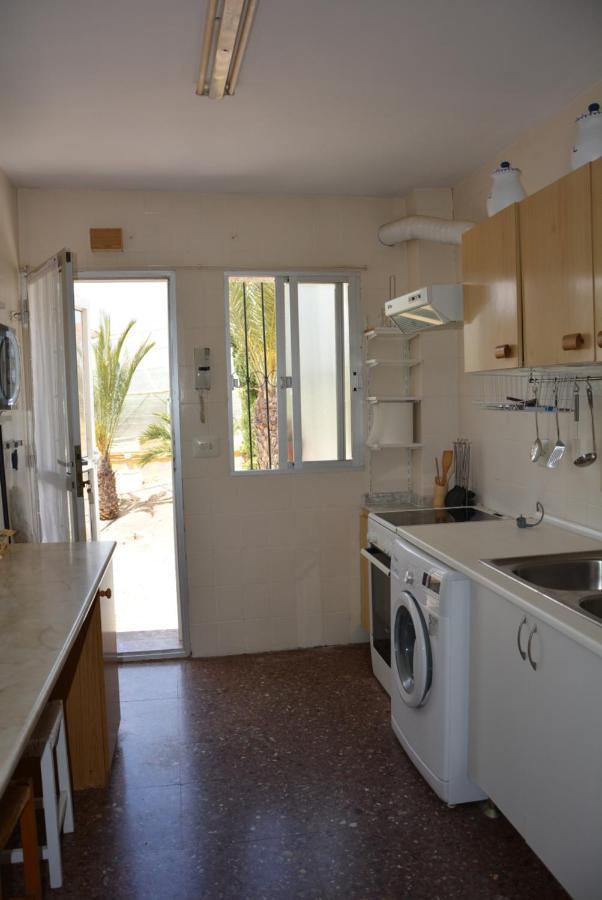 Palmeras, Piscina, Campo De Futbol Y Jardin Privados Mazarrón