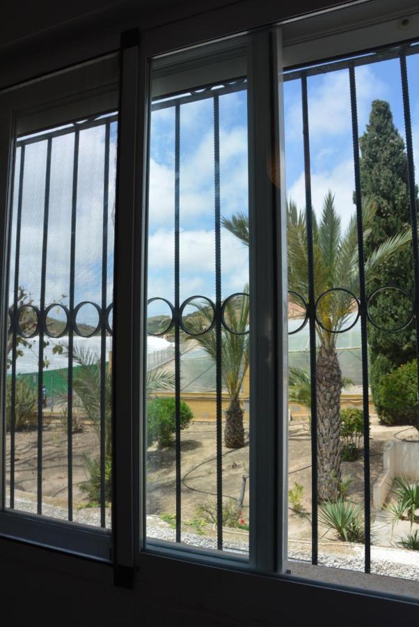 Palmeras, Piscina, Campo De Futbol Y Jardin Privados * Mazarrón