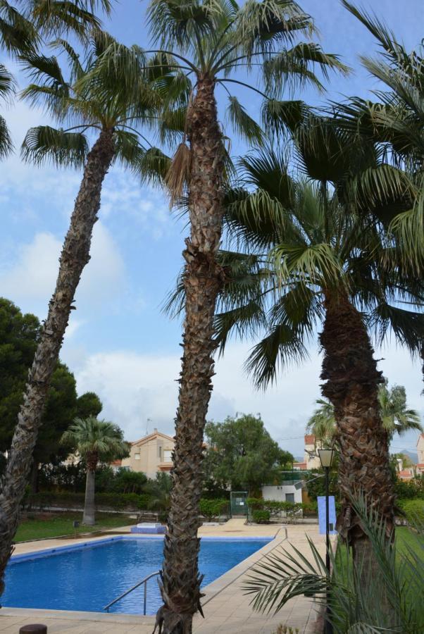 Casa vacanze Palmeras, Piscina, Campo De Futbol Y Jardin Privados