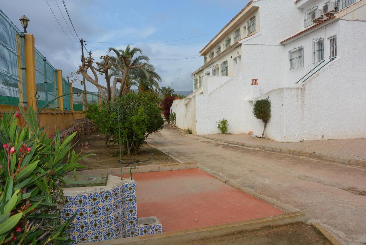 Palmeras, Piscina, Campo De Futbol Y Jardin Privados Mazarrón